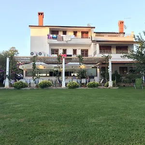 Vera Panzió